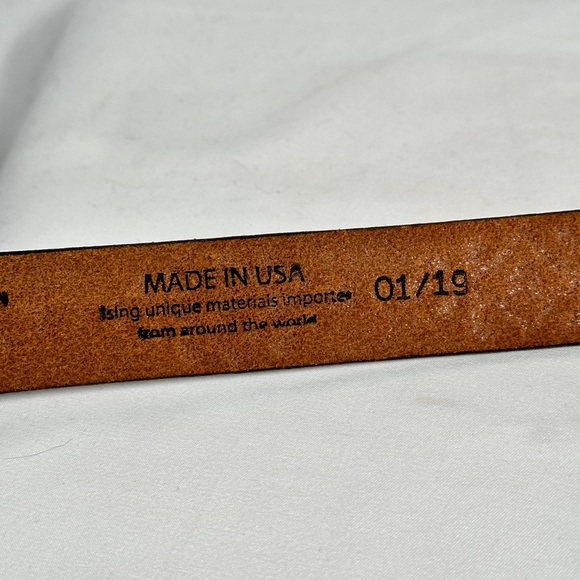 Justin western leather belt turquoise embossed floral with flag buckle size 24 - Picture 5 of 11